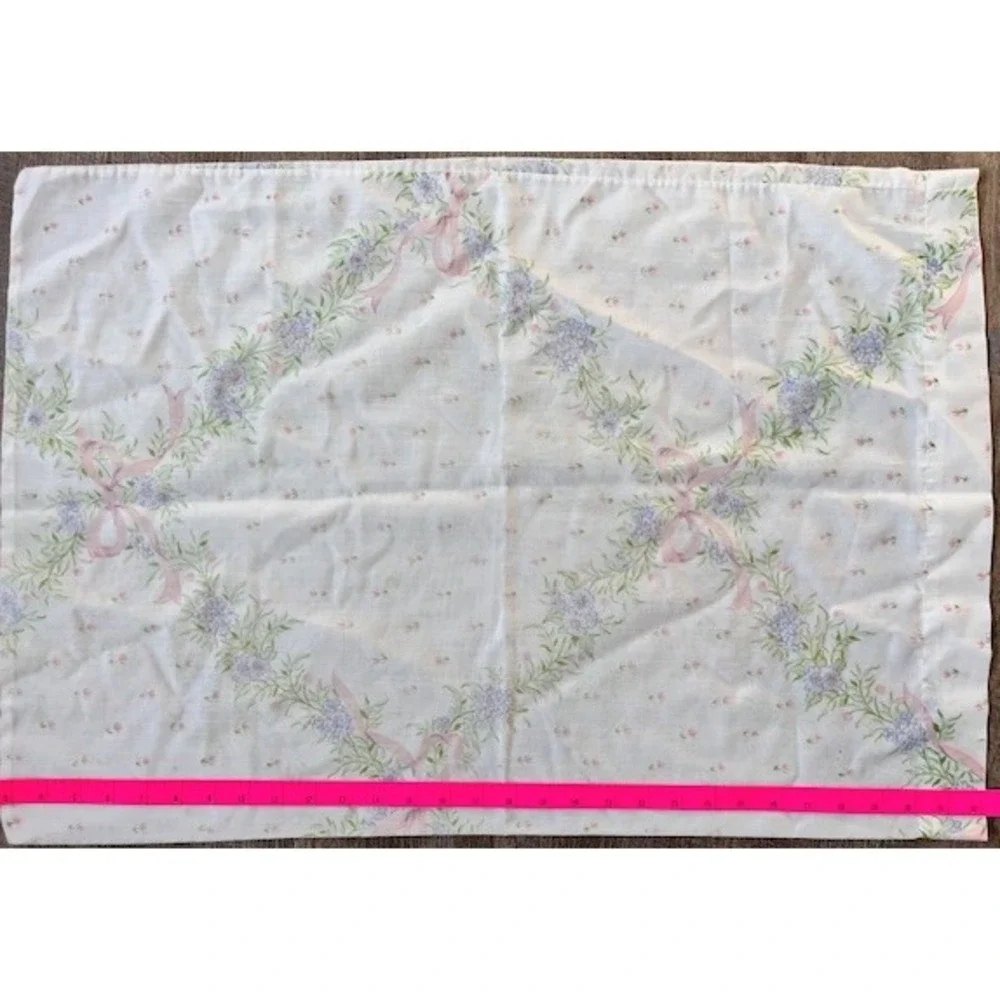 Vintage pillowcase with bows and‎ flowers, Thomaston